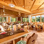 Eden 4* טוקס