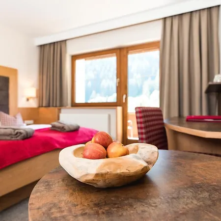 Hotell Eden Tux