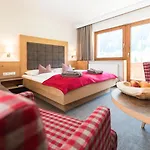 Eden Hotel